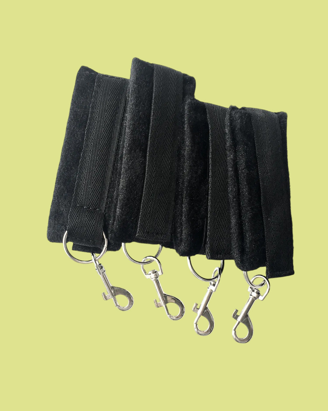 BDSM Sistema de sujecion para cama con accesorios
