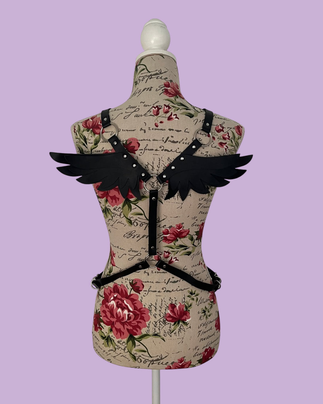 BDSM Arnes body alado para dama en cuero Bondage